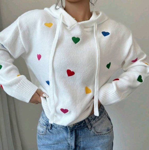 Sweaters - Women's Fall/Winter Heart Pattern Dropped Shoulder Long Sleeve Hooded Sweater
